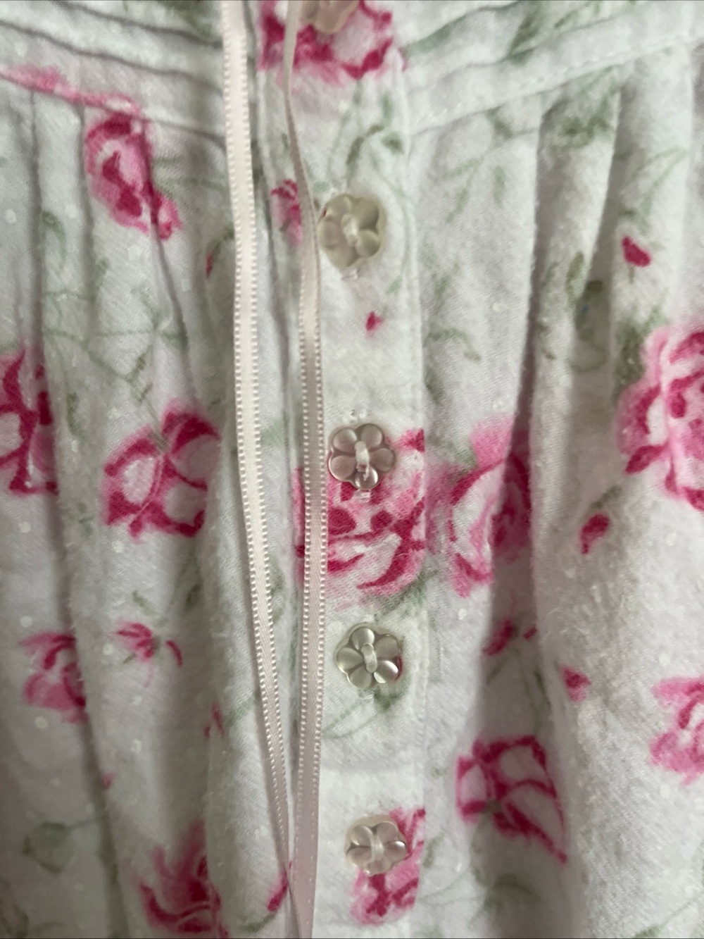 Eileen West Flannel Cotton Nightgown White Pink Roses Floral Lace Trim Cottage M - Picture 3 of 8